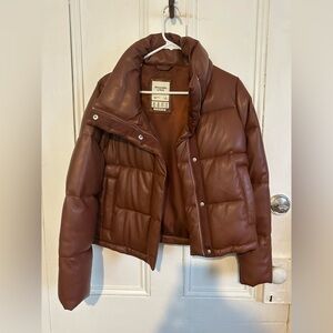 Abercrombie & Fitch Mini Puffer Vegan Leather - S